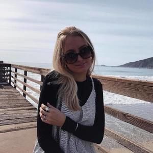 Meet your Posher, Kira